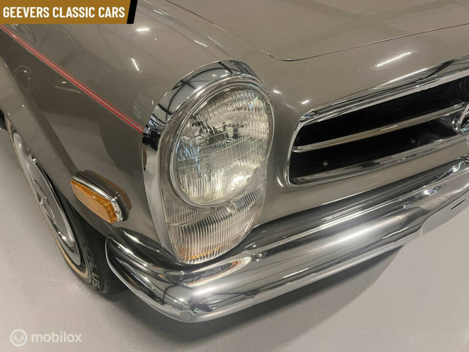 Immagine 17/33 di Mercedes-Benz 280 SL (1968)