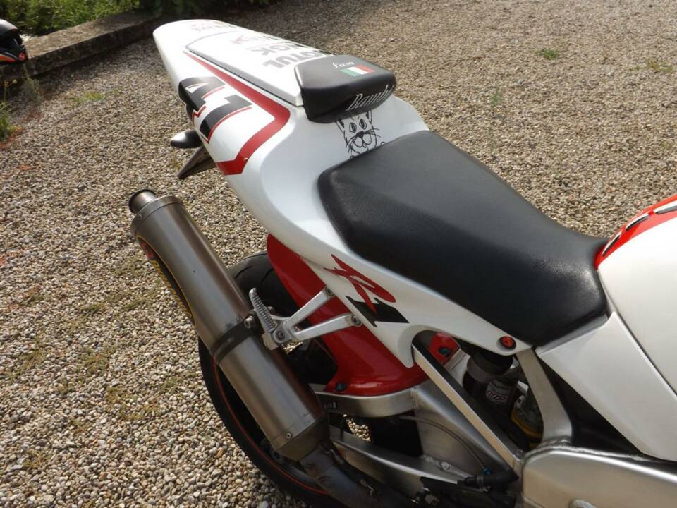 Bild 26/50 von Yamaha YZF 1000 R1 (1998)