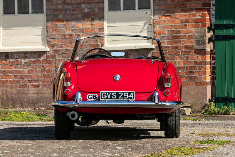 Image 7/46 of Alfa Romeo 2000 Spider (1960)