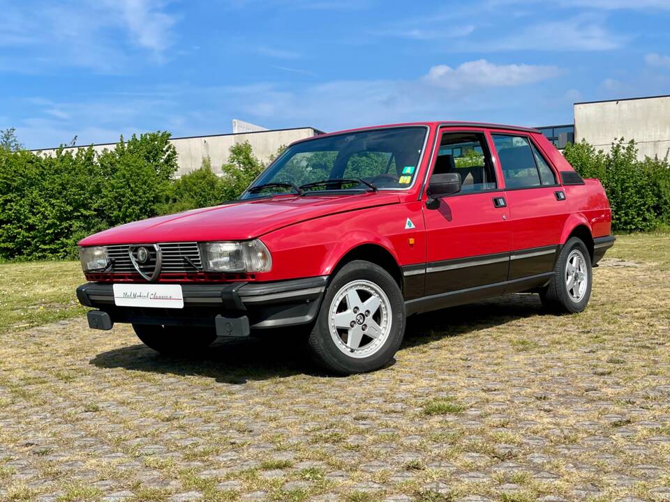 Afbeelding 8/20 van Alfa Romeo Giulietta 1.8 (1982)
