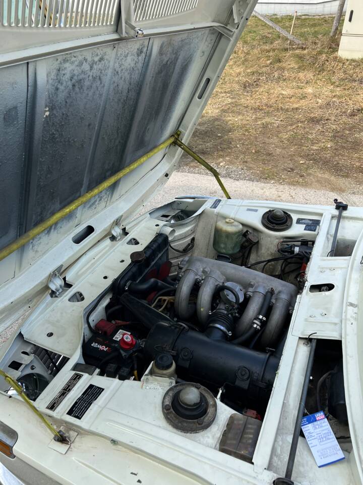 Image 12/17 of BMW 2002 tii (1974)