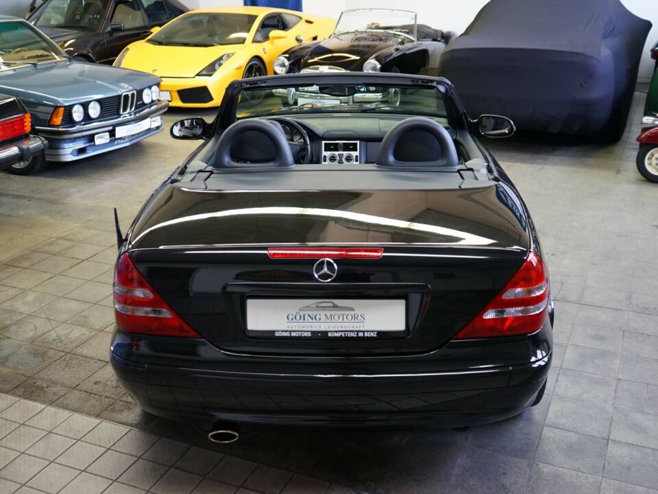 Image 14/33 de Mercedes-Benz SLK 320 (2000)