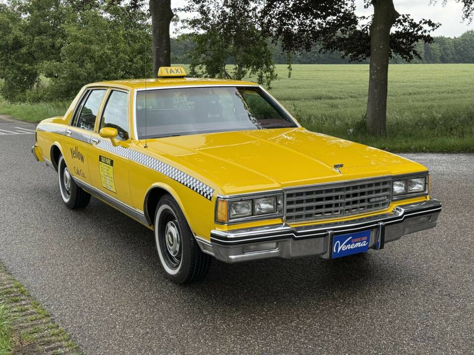 Image 3/22 of Chevrolet Caprice Classic (1985)