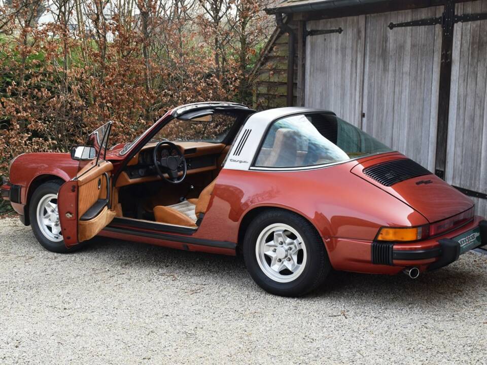 Immagine 17/42 di Porsche 911 2.7 (1977)
