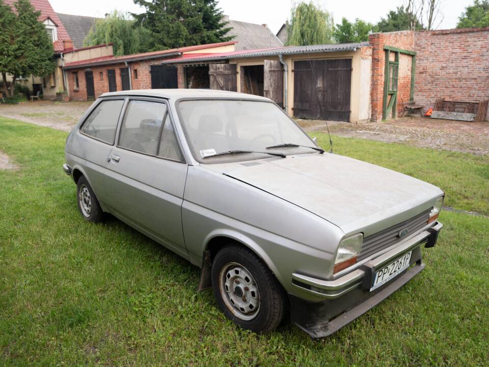 Bild 38/47 von Ford Fiesta (1980)