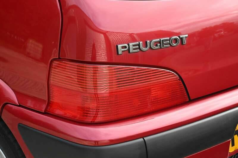 Image 19/50 of Peugeot 106 1.6 GTI 16V (1998)