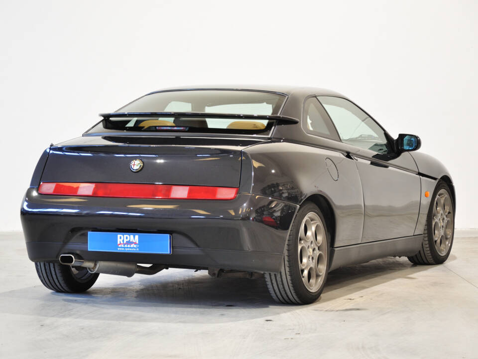 Image 24/30 of Alfa Romeo GTV 2.0 V6 Turbo (1996)