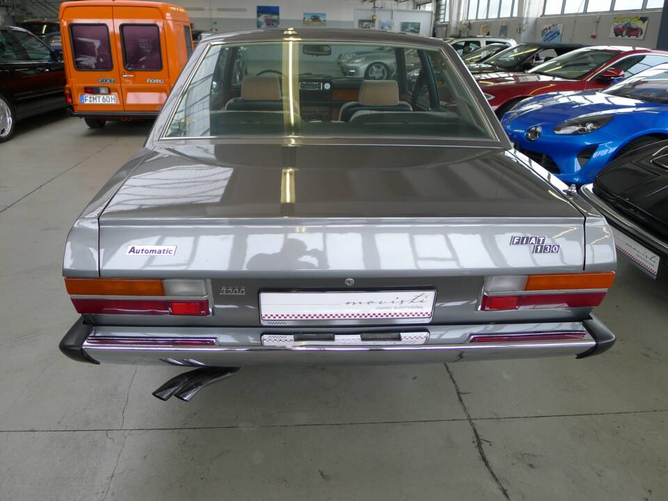 Image 27/44 of FIAT 130 Coupé (1972)