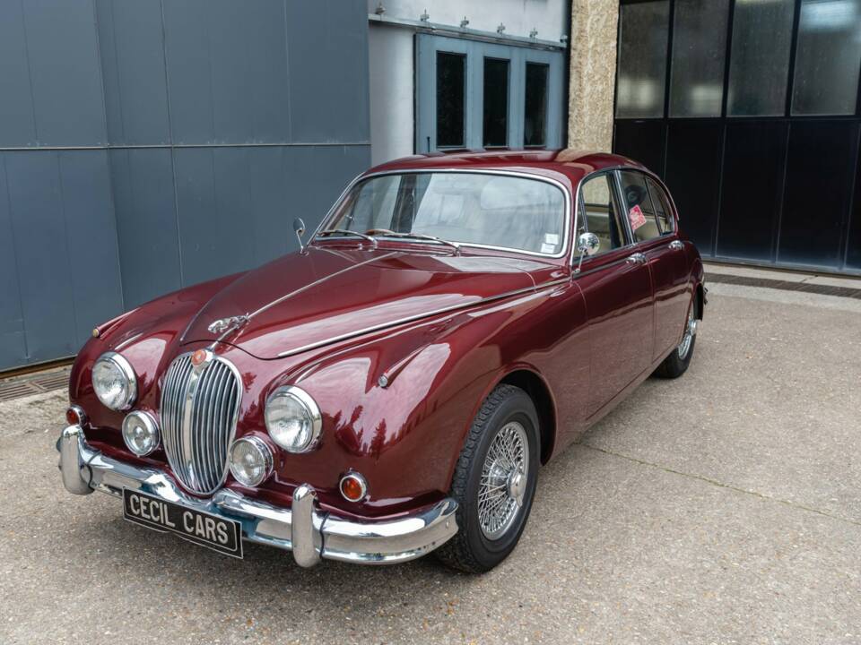 Image 5/25 of Jaguar Mk II 3.4 (1967)