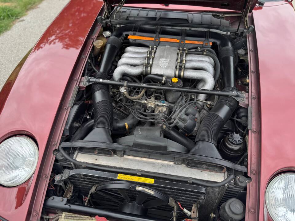 Image 31/32 of Porsche 928 S (1988)
