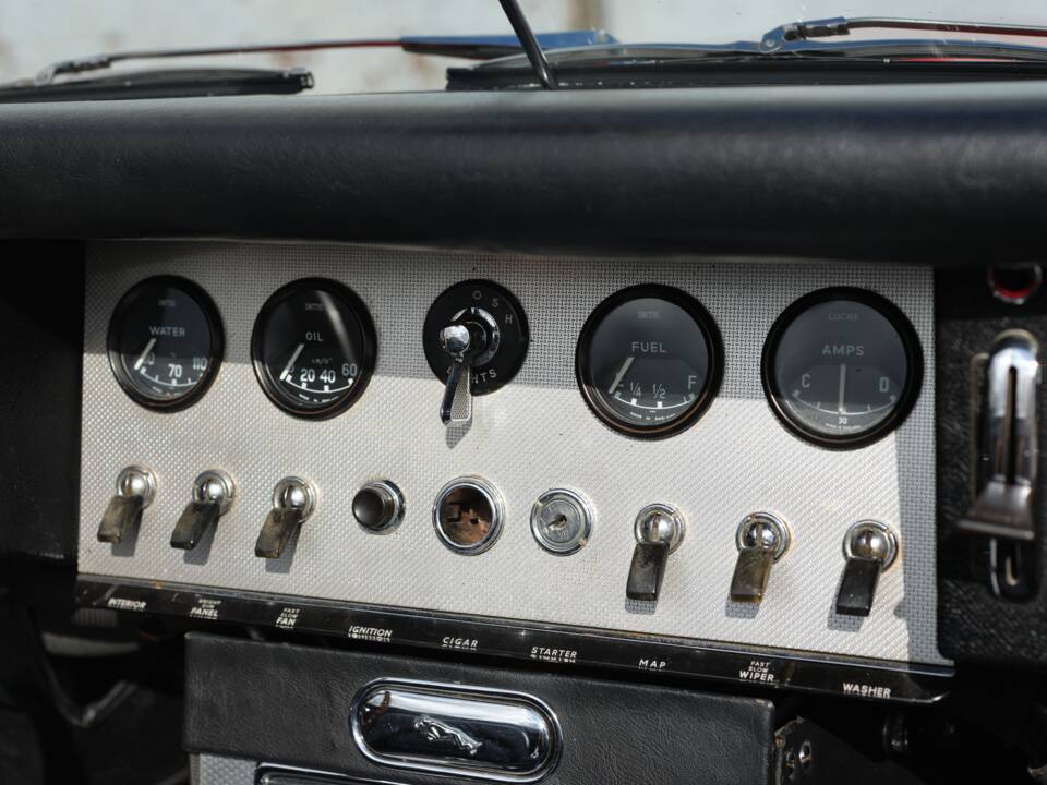 Afbeelding 49/88 van Jaguar E-Type 3.8 (1962)