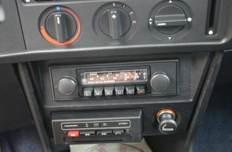 Immagine 32/43 di BMW 323i (1980)