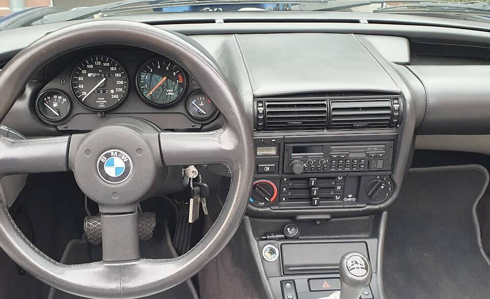 Bild 4/6 von BMW Z1 Roadster (1991)