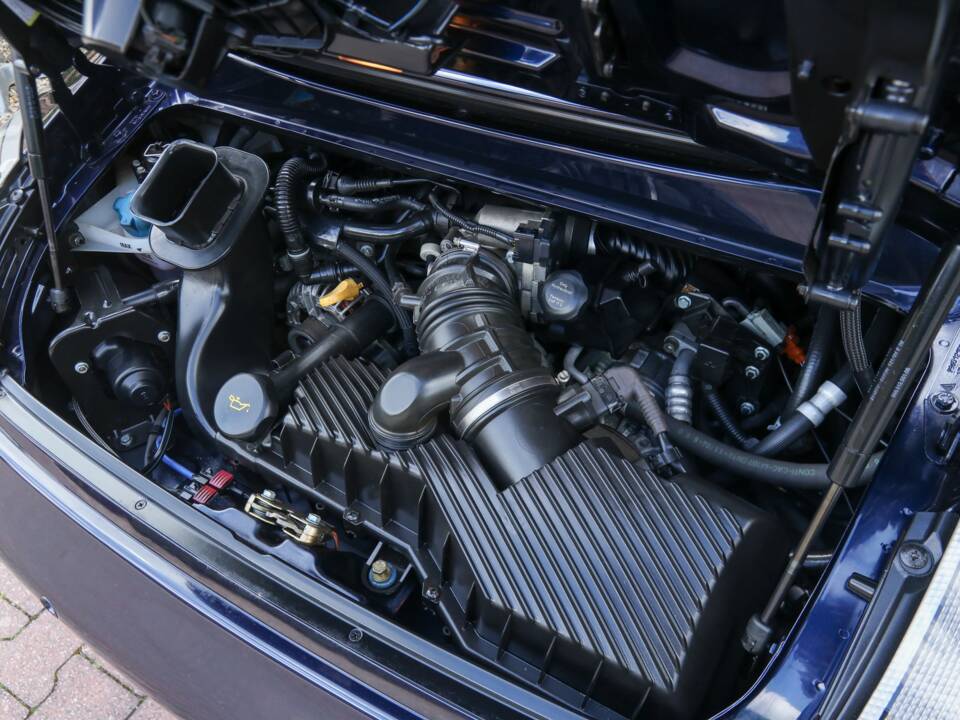 Image 47/50 of Porsche 911 Carrera 4S (2004)