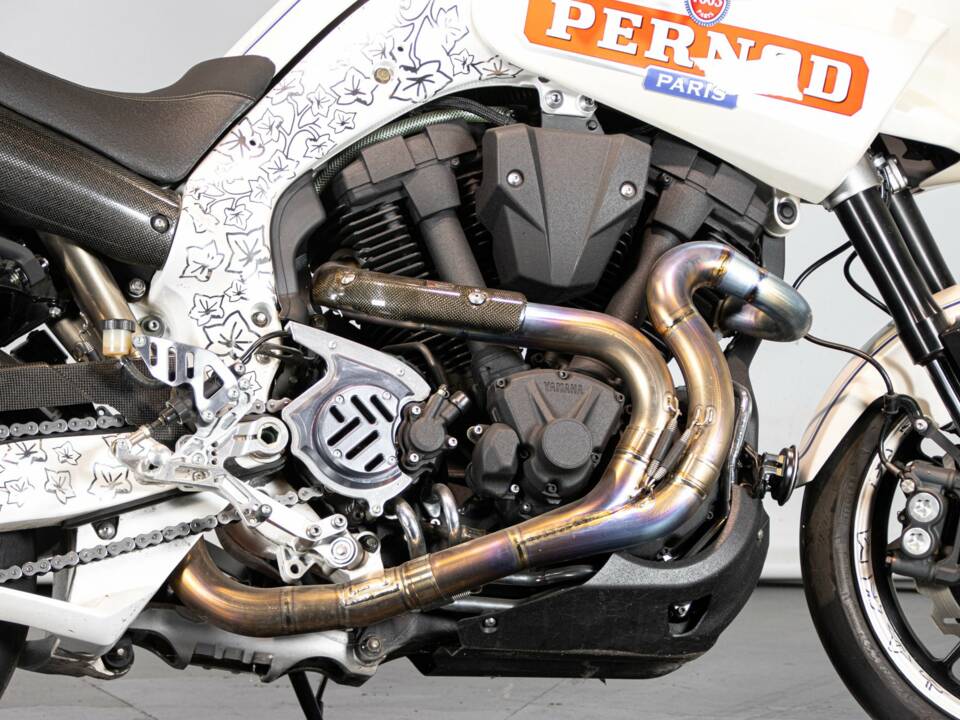 Image 33/50 of Yamaha DUMMY (2007)