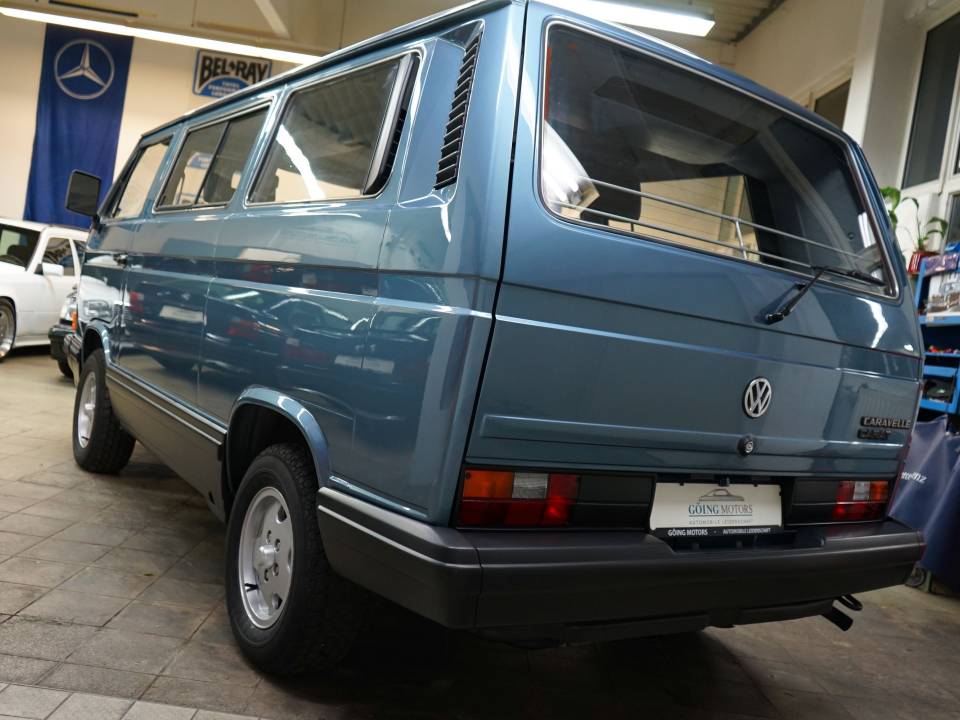 Image 10/39 de Volkswagen T3 Caravelle Carat 2,1 (1990)