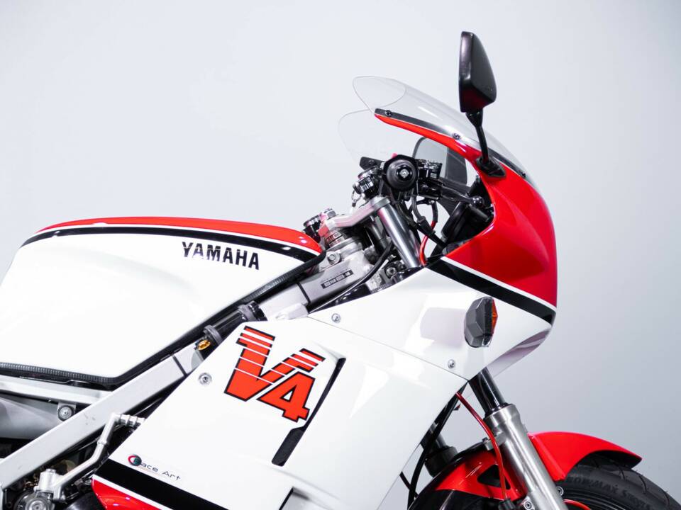 Imagen 44/50 de Yamaha DUMMY (1985)