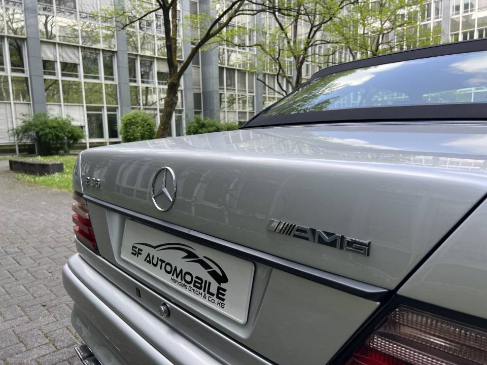 Imagen 15/30 de Mercedes-Benz E 36 AMG (1995)