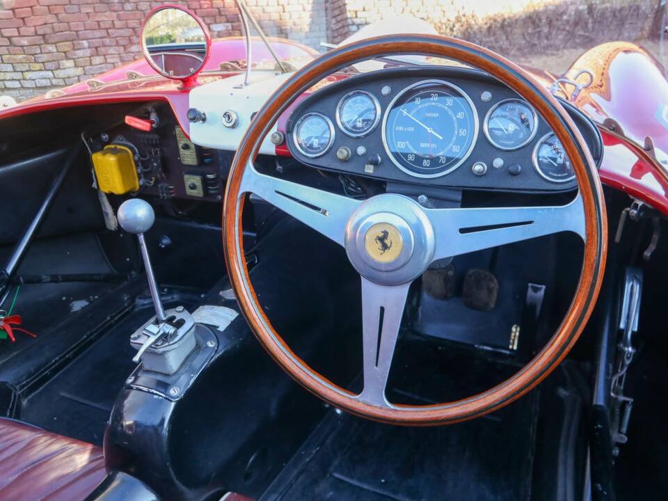 Afbeelding 30/50 van Ferrari 250 Testa Rossa (1961)