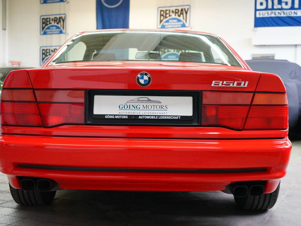 Immagine 16/50 di BMW 850i (1990)