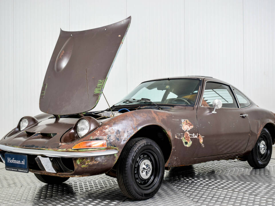 Image 33/50 of Opel GT&#x2F;J 1900 (1971)