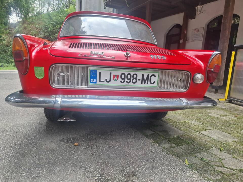 Image 7/8 of Renault Caravelle S (1963)