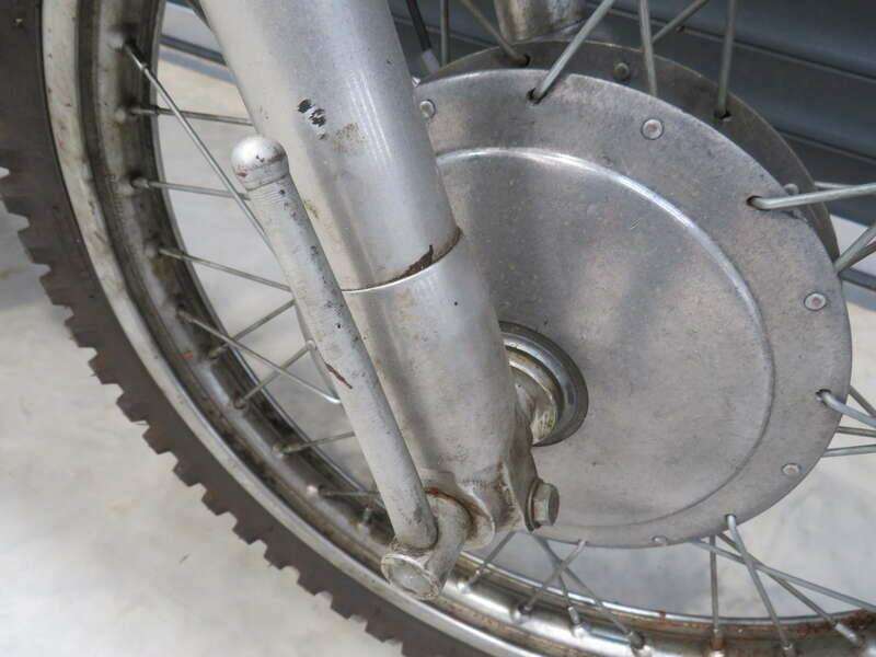 Image 27/40 of MV Agusta DUMMY (1968)