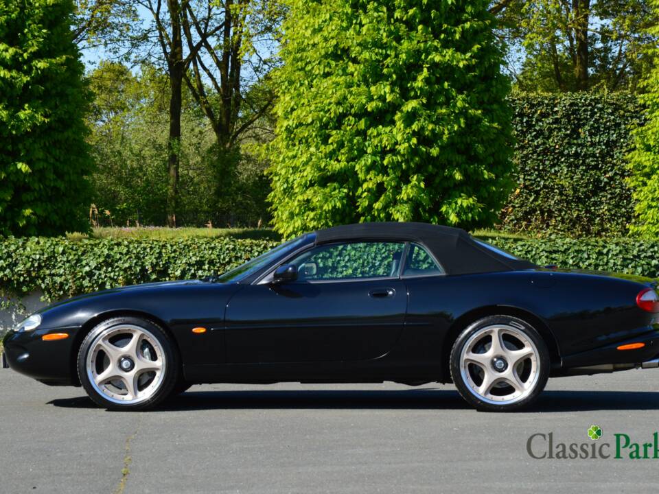 Afbeelding 6/50 van Jaguar XKR (2000)