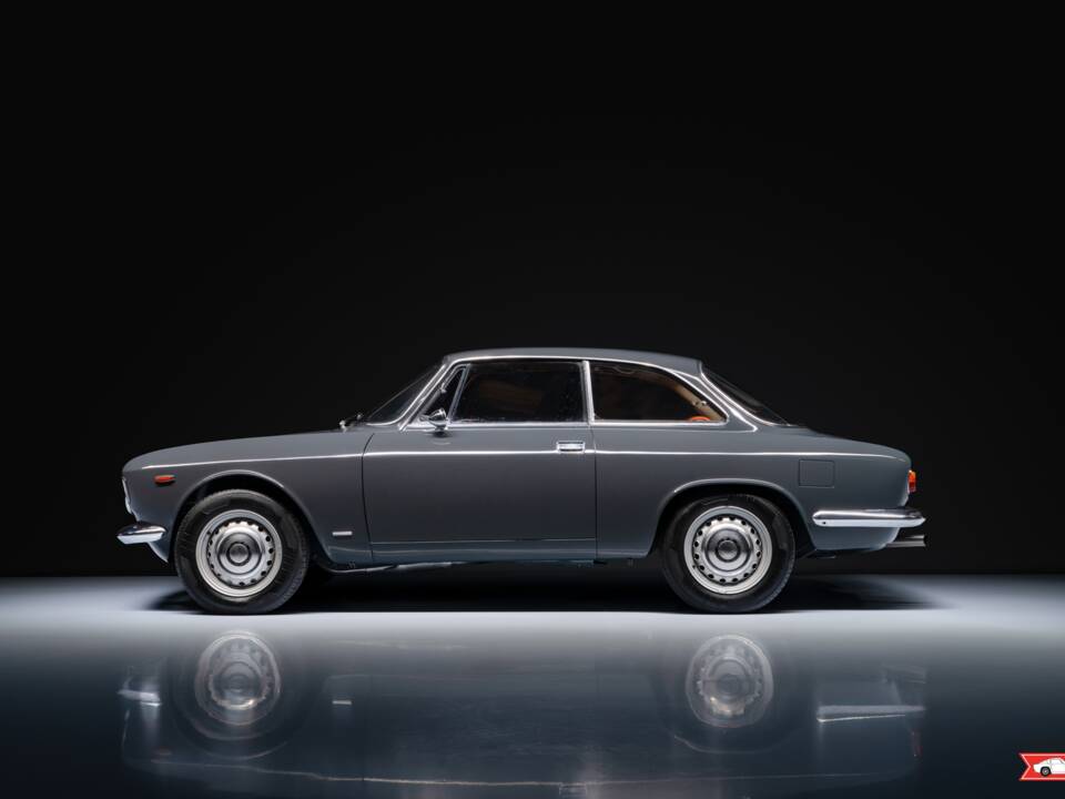 Image 3/6 of Alfa Romeo Giulia 1600 Sprint GT (1965)