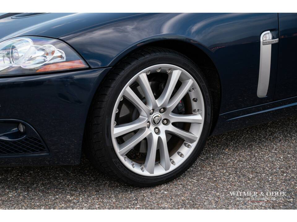 Bild 17/29 von Jaguar XKR (2008)