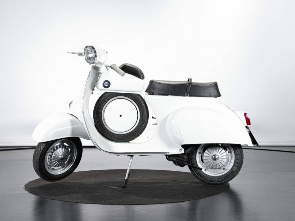 Image 1/49 de Piaggio Vespa 50 SS (1966)