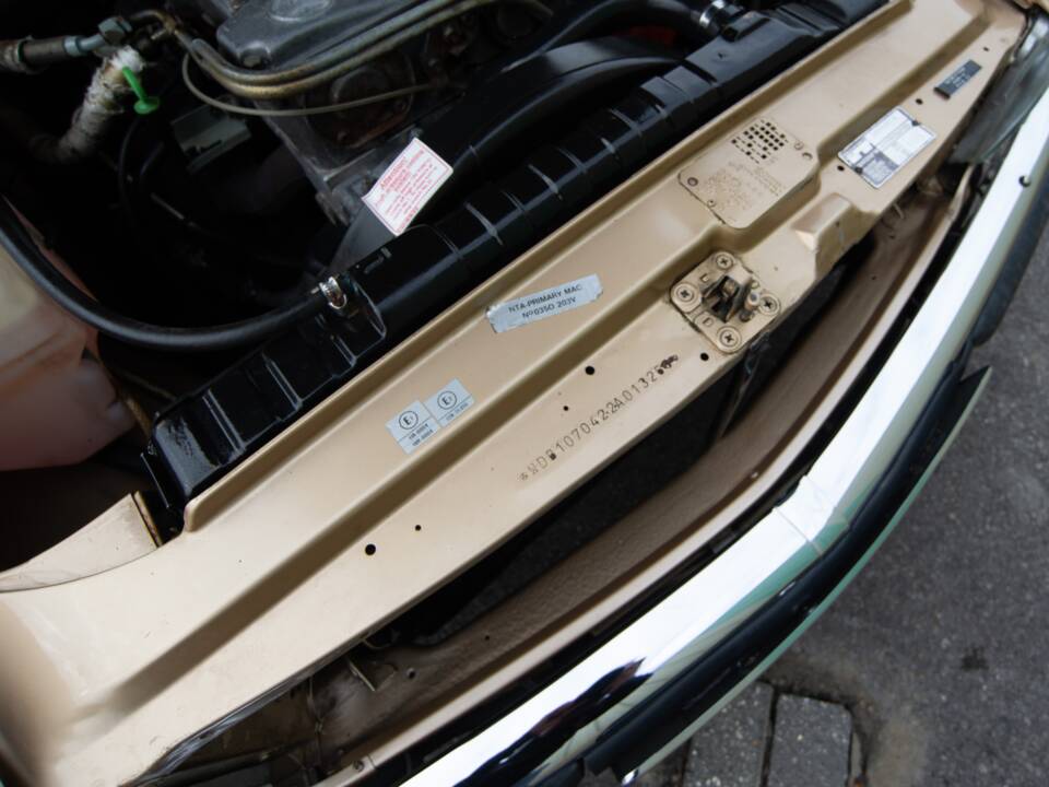 Bild 33/39 von Mercedes-Benz 280 SL (1984)