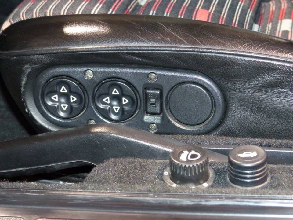 Afbeelding 23/35 van Porsche 928 S4 (1989)
