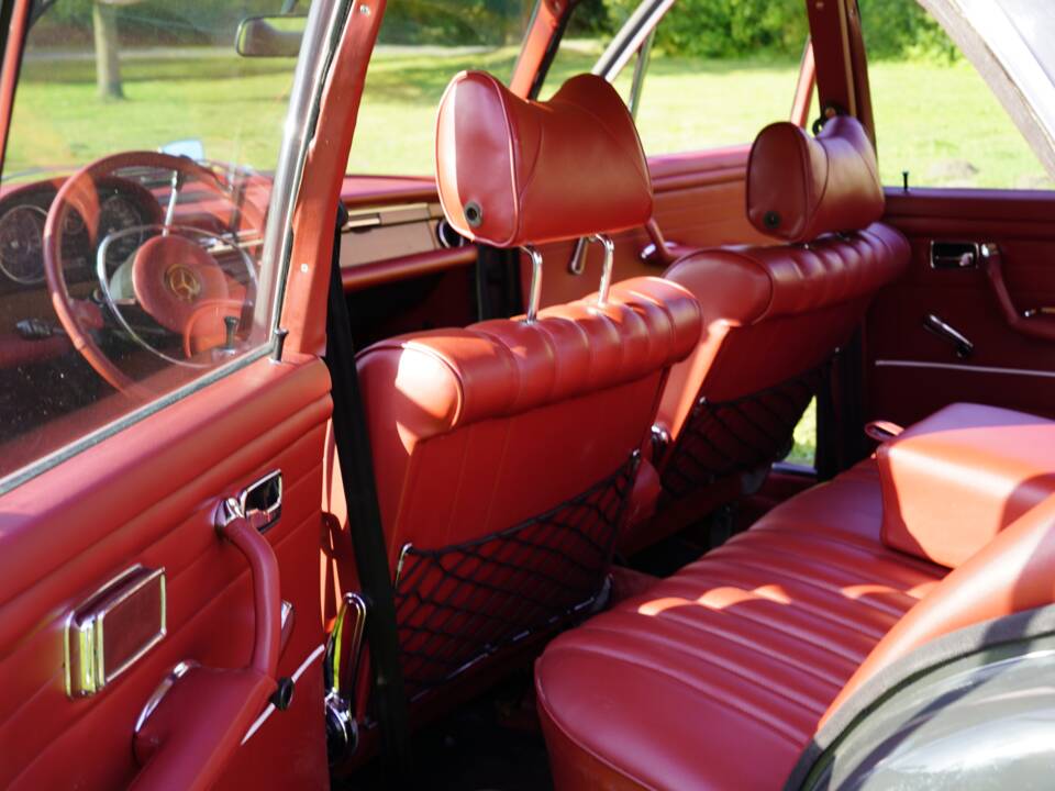 Bild 7/16 von Mercedes-Benz 280 S (1971)