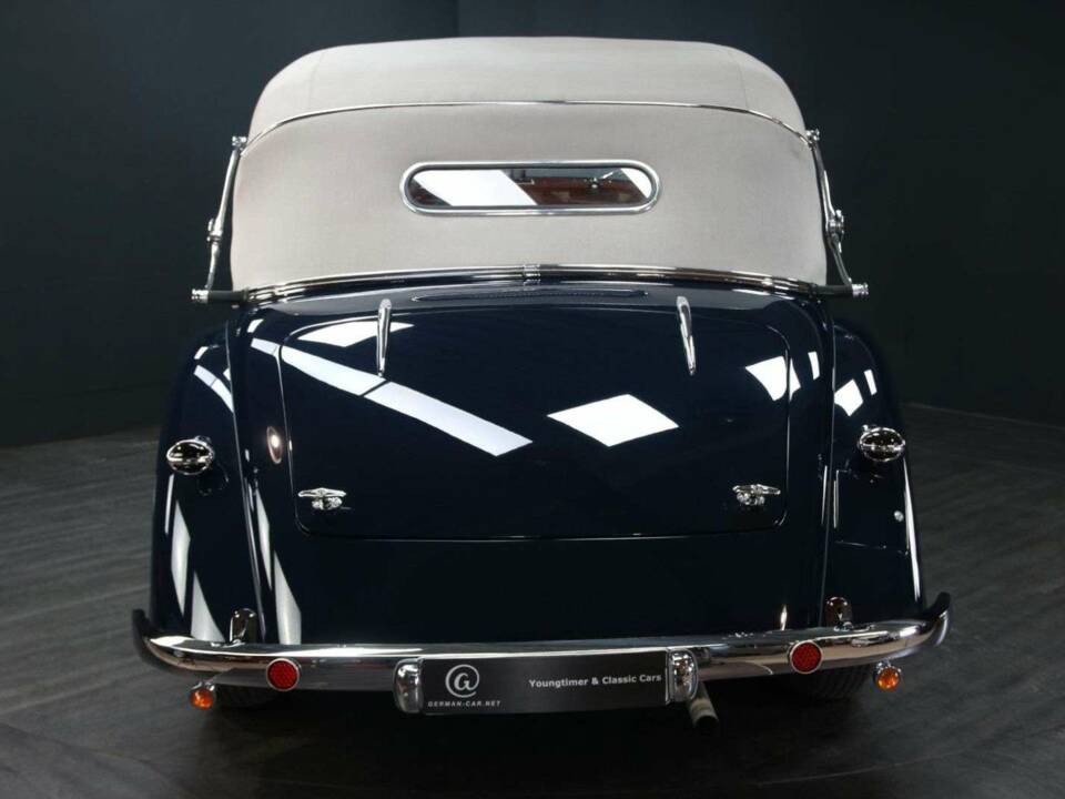 Image 41/50 of Mercedes-Benz 320 Cabriolet B (1939)