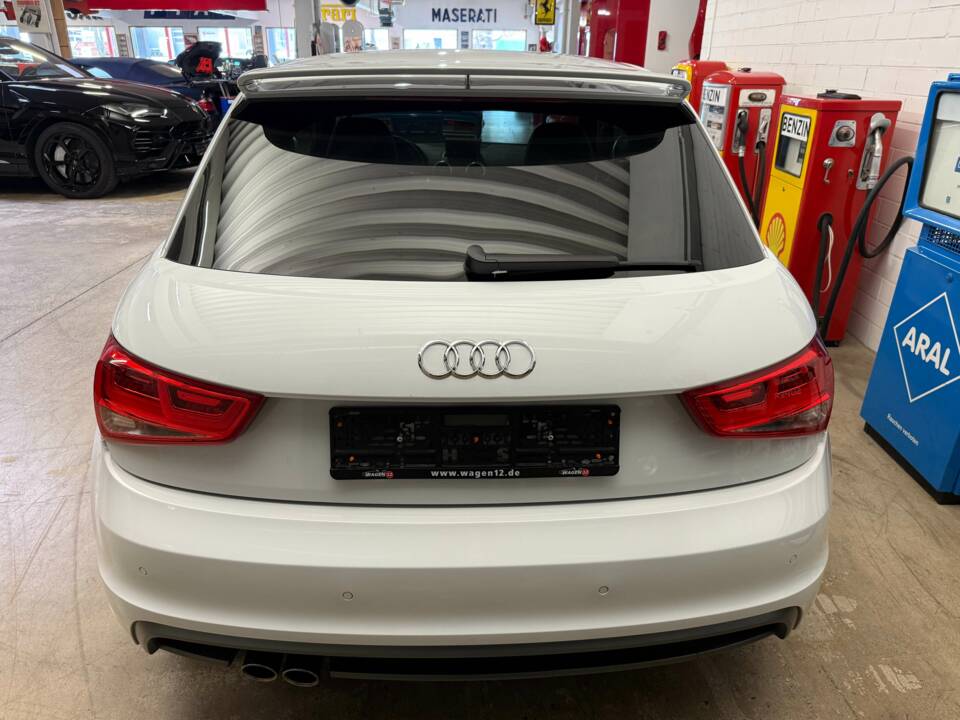 Immagine 13/15 di Audi A1 2.0 TDI (2012)