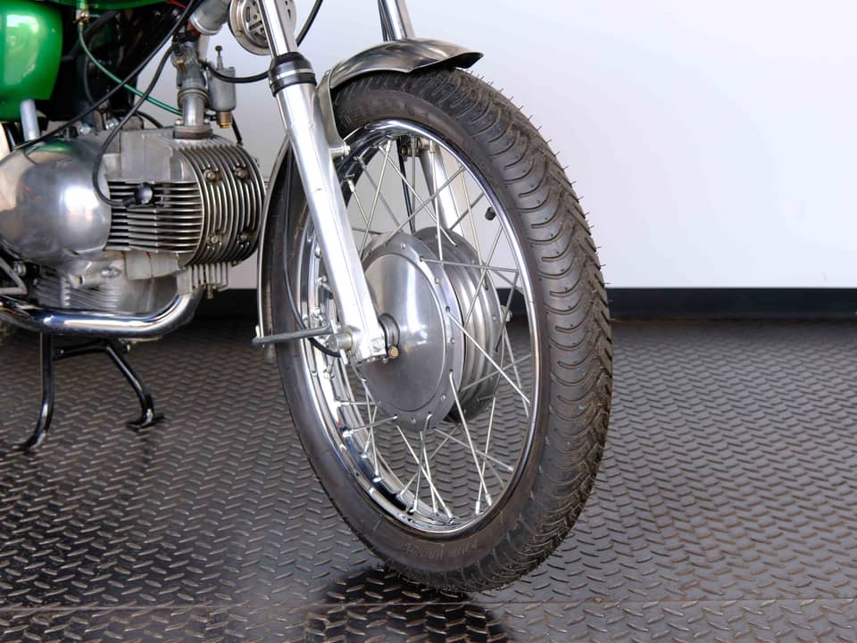 Image 11/57 of Benelli 125 Sport Special (1971)