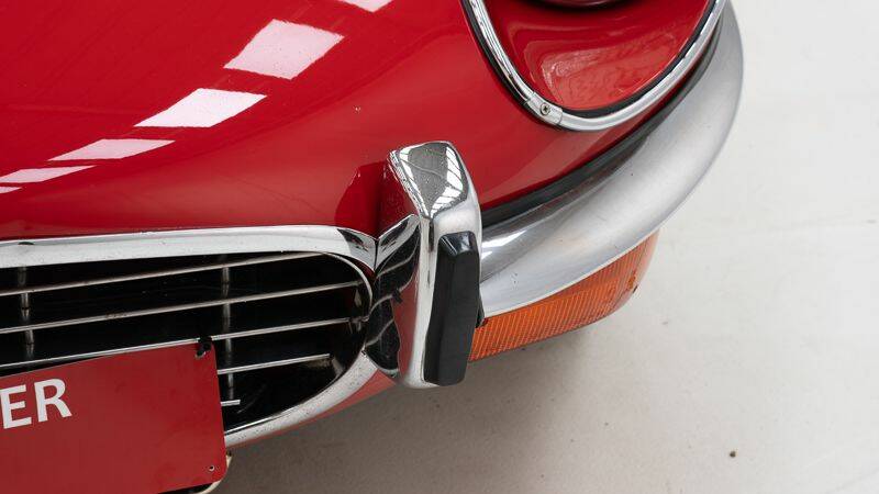 Bild 14/15 von Jaguar E-Type V12 (2+2) (1972)