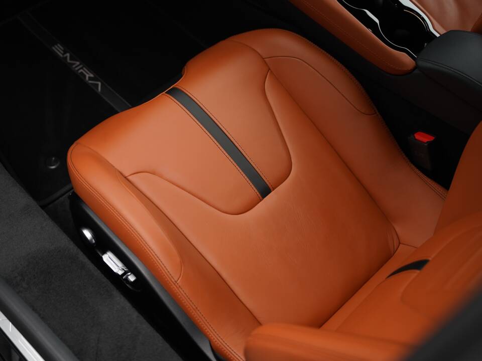 Image 20/50 de Lotus Emira &quot;First Edition&quot; (2023)