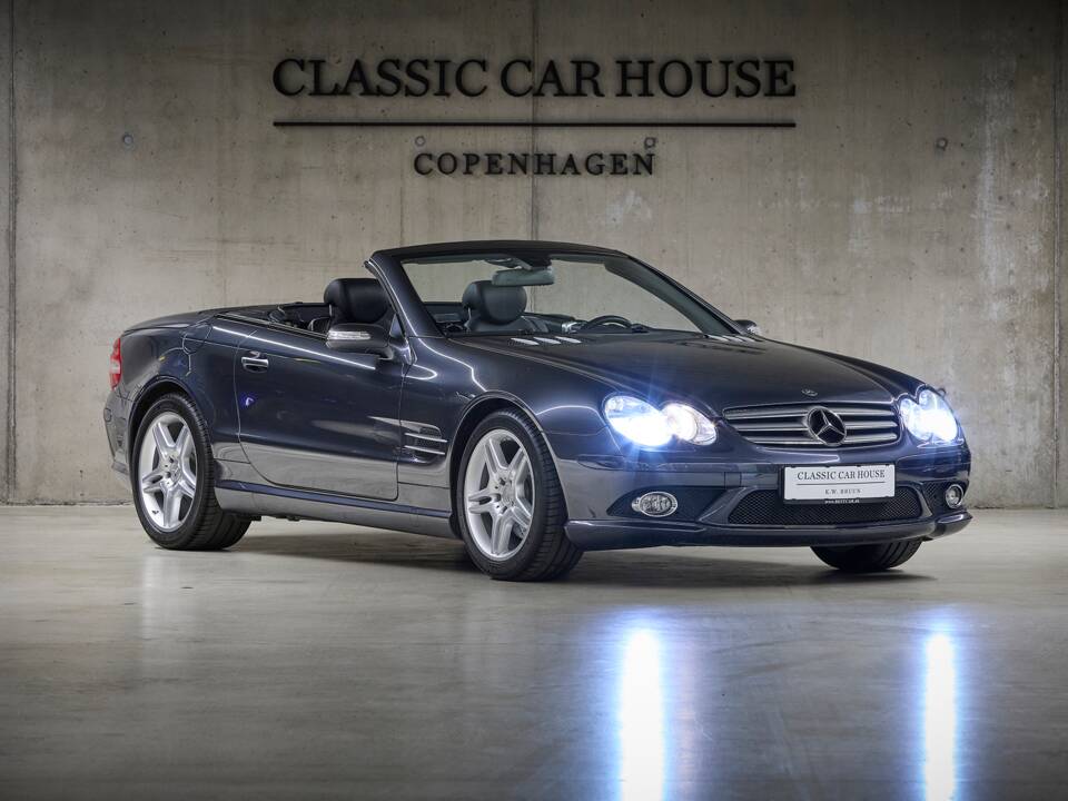 Image 14/99 de Mercedes-Benz SL 550 (2007)