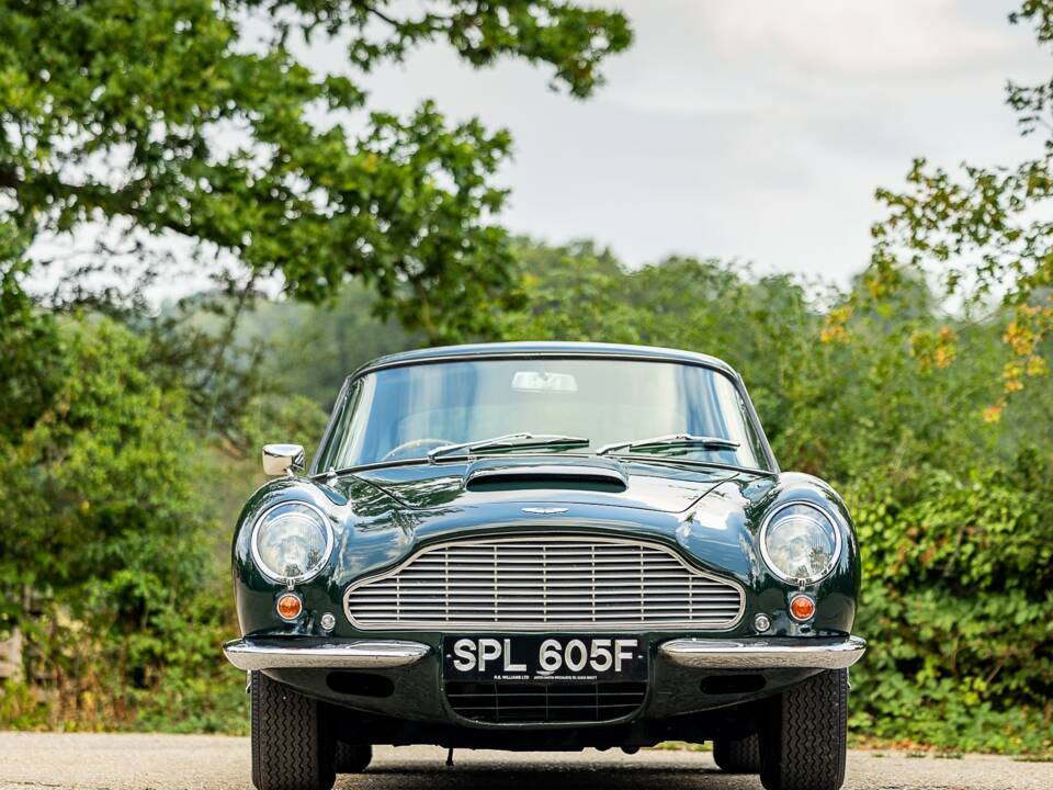 Bild 28/50 von Aston Martin DB 6 Vantage (1967)