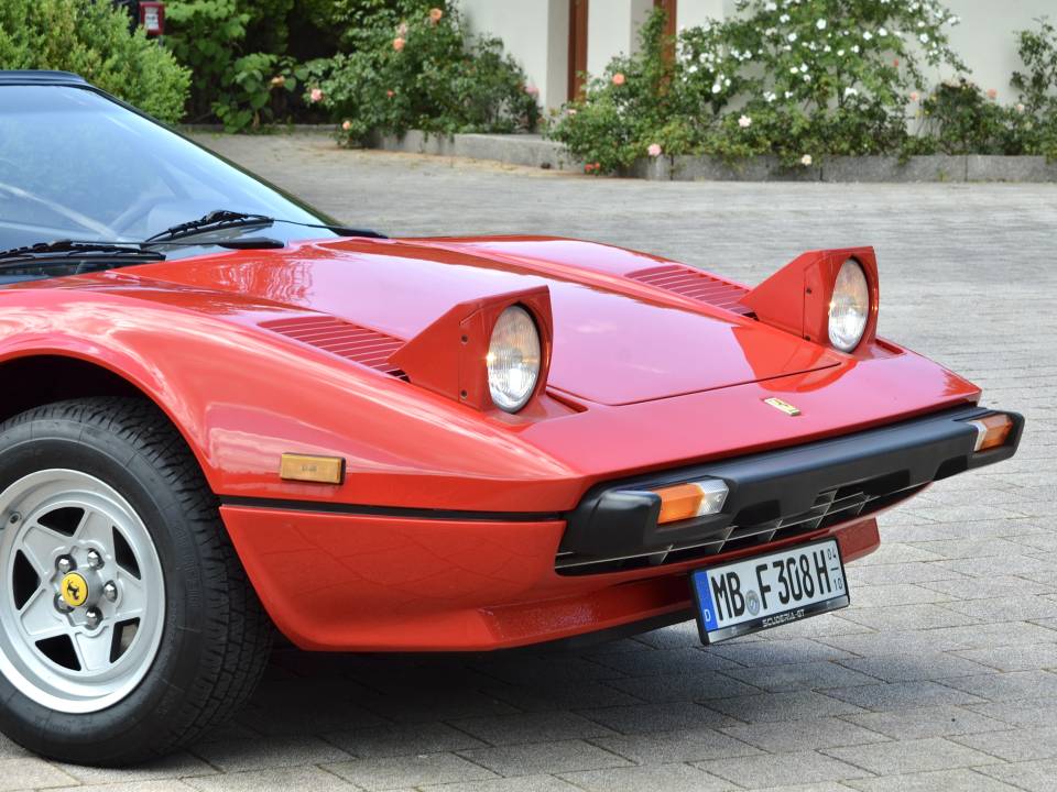 Image 15/43 of Ferrari 308 GTSi (US) (1981)