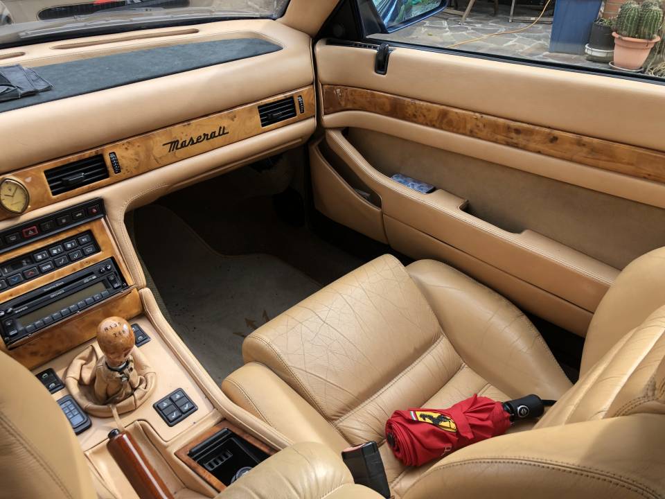 Bild 17/22 von Maserati Ghibli 2.0 (1992)