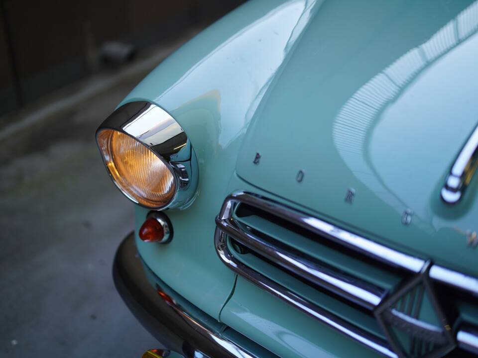 Image 71/83 of Borgward Isabella (1959)