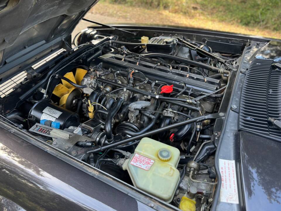 Image 19/47 of Jaguar XJ-S 3.6 (1988)