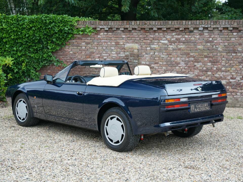 Afbeelding 13/50 van Aston Martin V8 Zagato Vantage Volante (1990)