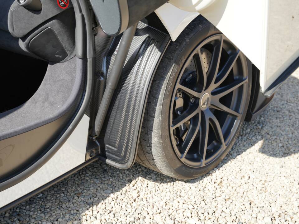 Afbeelding 42/50 van McLaren 675LT (2016)