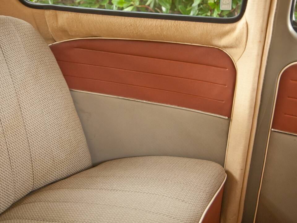 Image 32/52 of Volkswagen Beetle 1200 Export "Dickholmer" (1957)