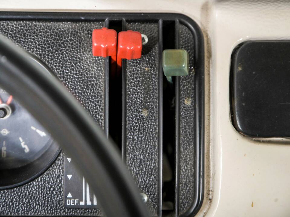 Bild 24/50 von Volkswagen T2b Pickup Double Cabin (1977)
