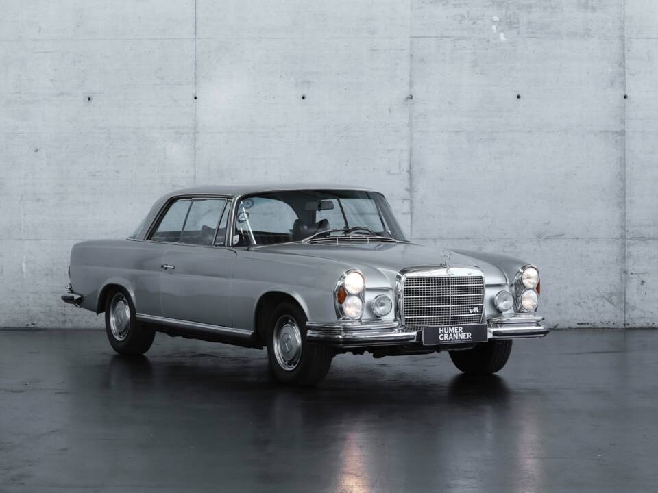 Image 8/49 de Mercedes-Benz 280 SE (1970)